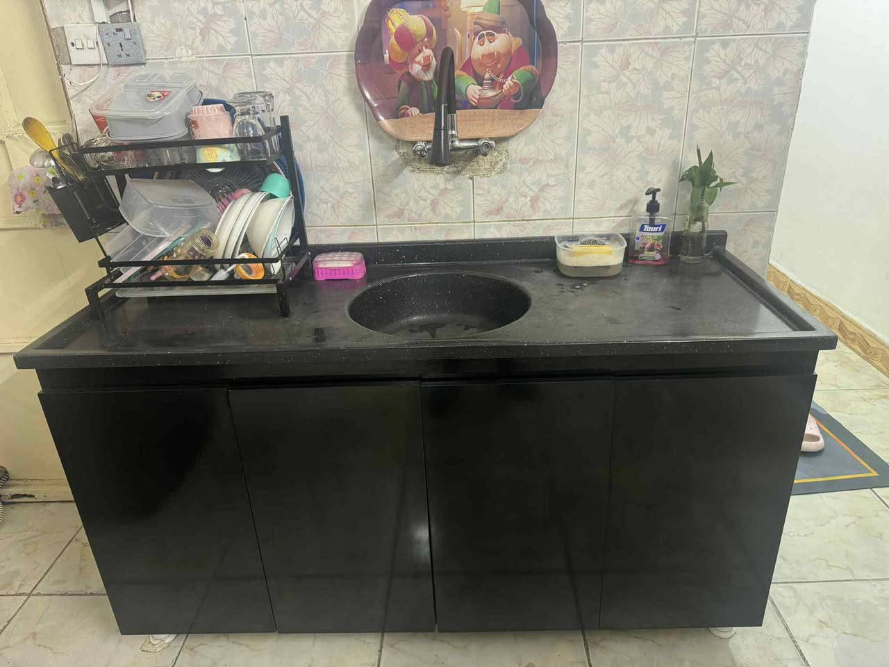 السلام عليكم
كاونتر حطاطه نظيف جدا البيع لسبب الانتقال اج دي كله السنك متر ونص 
والكاونتر والملحق مترين 
مكانه الشعب قرب الاسواق المركزيه سعره 300وبي مجال للشراي


**إذا كنت صاحب هذا الإعلان وتريد حذفه لأي سبب، رجاءا أرسل رسالة إلى الدعم الفني**
