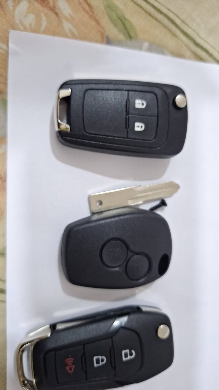 الي يحتاجهم ايراسلني واتساب
***********
