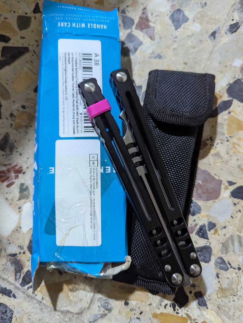 سكين متعدد الاستخدام 10 آلاف


**إذا كنت صاحب هذا الإعلان وتريد حذفه لأي سبب، رجاءا أرسل رسالة إلى الدعم الفني**