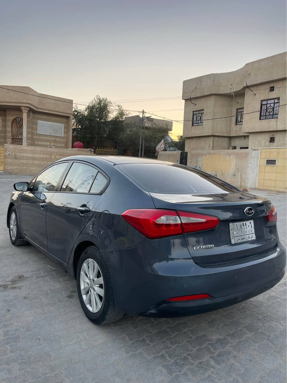 للبيع كيا سيراتو موديل 2016 وارد خليجي بصره تحويل ثاني يوم سنويه 27 مواصفات نص فول مراسات شفط تحكم ستيرن جهتين شاشه كامره لايت خلفي LED شياره جديده وجاهزه مابيهه اي نقص محرك 1600 دوش كير تبريد حداده تخم تاير كله جاهز ماكو اي نقص ابد السياره كفاله من الضربه والتبديل بيهه صبغ حزام جماليه اثر شخوط ودحجات ماكو اي حادث قوي السعر 102 وهاذا رقم صاحبهه *********** البصرة, العراق
