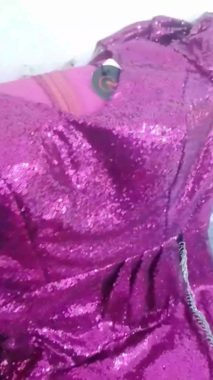 السلام عليكم بنات وصلتني بضاعه جديده قطع محدوده بس الي داخل الفيديو للبيع بسعار مناسبه يجننو لحكو بنات 😍💃


**إذا كنت صاحب هذا الإعلان وتريد حذفه لأي سبب، رجاءا أرسل رسالة إلى الدعم الفني**