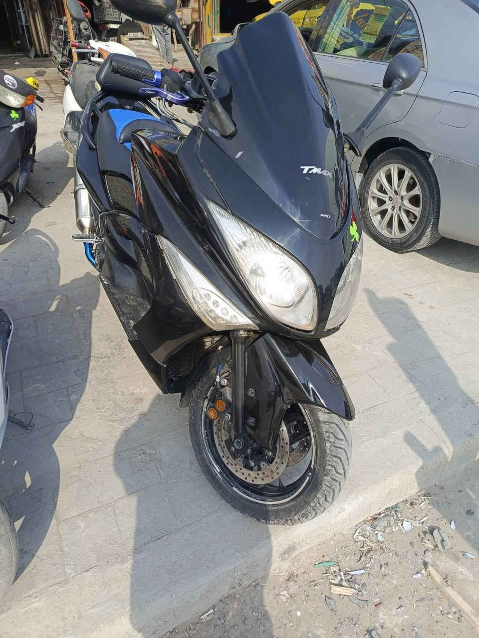 السلام عليكم تي ماكس 2011
كفاله دراجه كلها للبيع او مراوس وفرق 
ممشاها 24 الف بعده بجيس 
الشعب ***********
