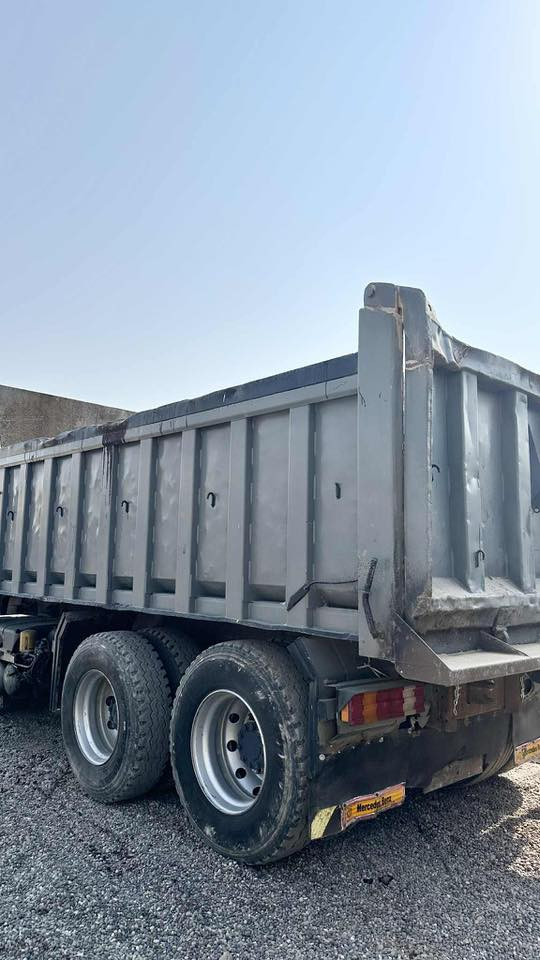 السلام عليكم قلاب اكتروز للبيع  موديل 2002   سنگل سحال ما مسجل جاهزة للشغل  كامله مكمله گير محرك شرط والسعر 195 وبيهه مجال المكان صلاح الدين بيجي ناحية الزويه رقم الهاتف***********
