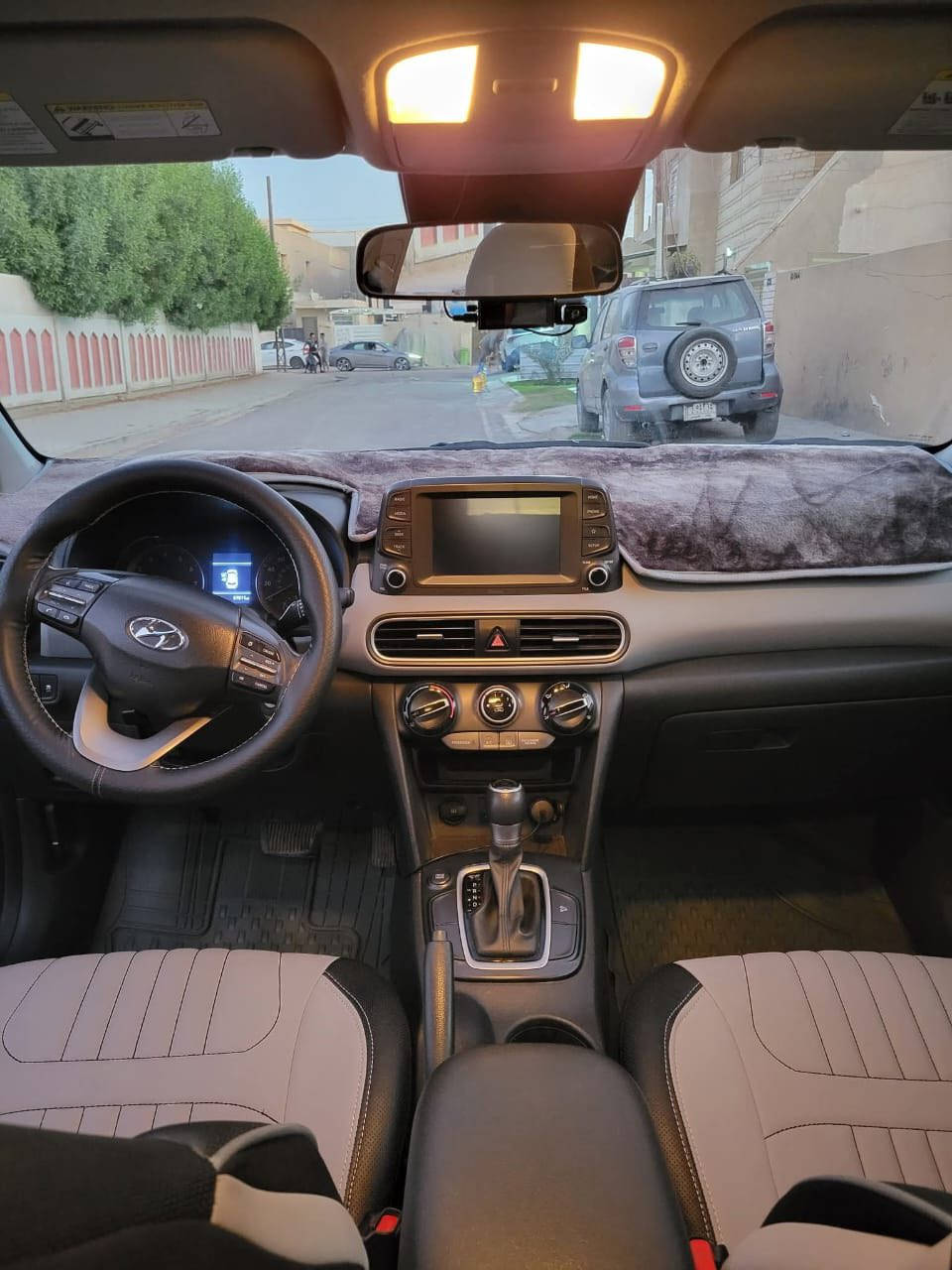 كونا للبيع /2020
مكلف بالنشر //////
مكينة 2000 دوش المرغوبة 

جدآ نظيفه استخدام شخصي فقط 

رقم اربيل الجديد بأسمي 

حادثة جاملغ امامي ايسر تبديل نفس اللوان فقط

بدون ايرباك . بدون ايرباك ✅

فقط اجزاءالبلاستك الاماميه متكسره /وبحافه البنيد ضرر بسيط ع كده تم تصليحه ،،

مواصفات السيارة : رادار توقف ذاتي 

شاشة وكامرة

لد امامي 

تحديد مسار 

وباقي المواصفات المعروفة 

وصور الحادث والسونر مرفوق بالصور

$السعر : 135وبي مجال حق العمله 

للاستفسار ؛ ***********/ 

مكانه .. بغداد الكرخ العامريه
