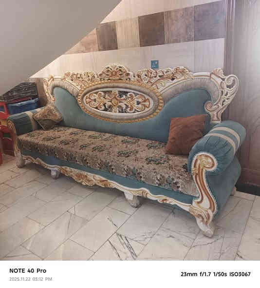 السلام عليكم تخم للبيع مع ميز تركي للاستفسار ***********
