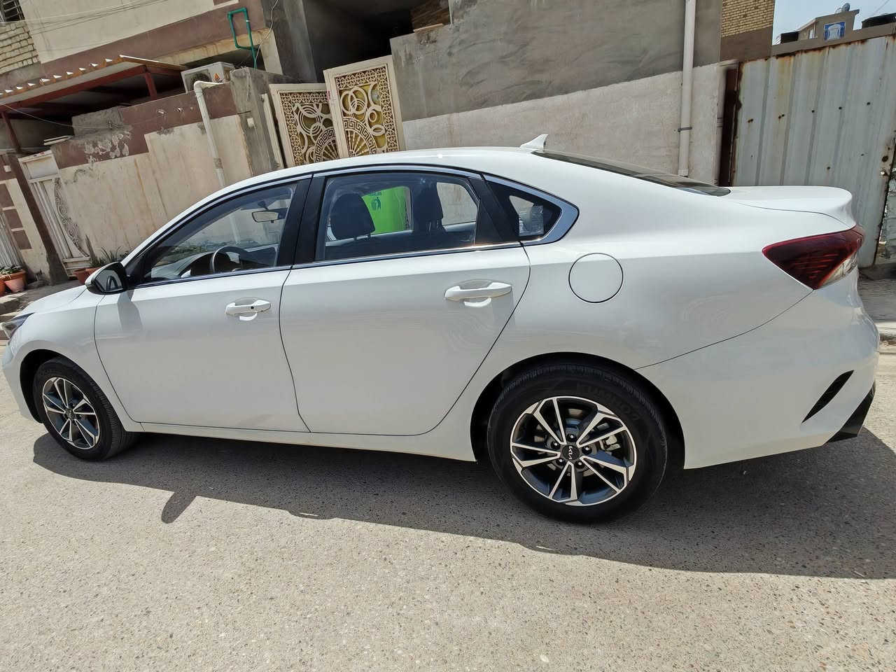 السلام عليكم
كيا  K3  2024
للبيع السعر 142
مكينه 1500دبل نوزل
رقم اربيل 
السيارة ب اسمي 
النظافة ١٠٠ ٪ 
بدون اي ضرر وارد خليجي
مكفولة من اي ضرر كفالة عامة
مكان السيارة بغداد الكاظمية
***********
***********
