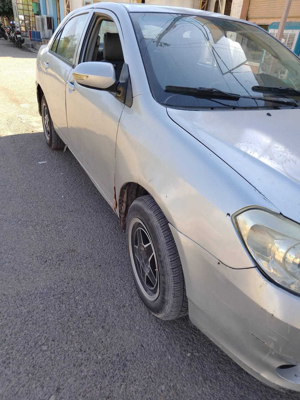 بيوايد موديل ١٣ تخم تاير جديد حداديه جديده سياره ماناقصه شي خير من الله بدون تحويل بدون تحويل مكان الانبار رمادي سعر ١٨وبيه مجال ***********
