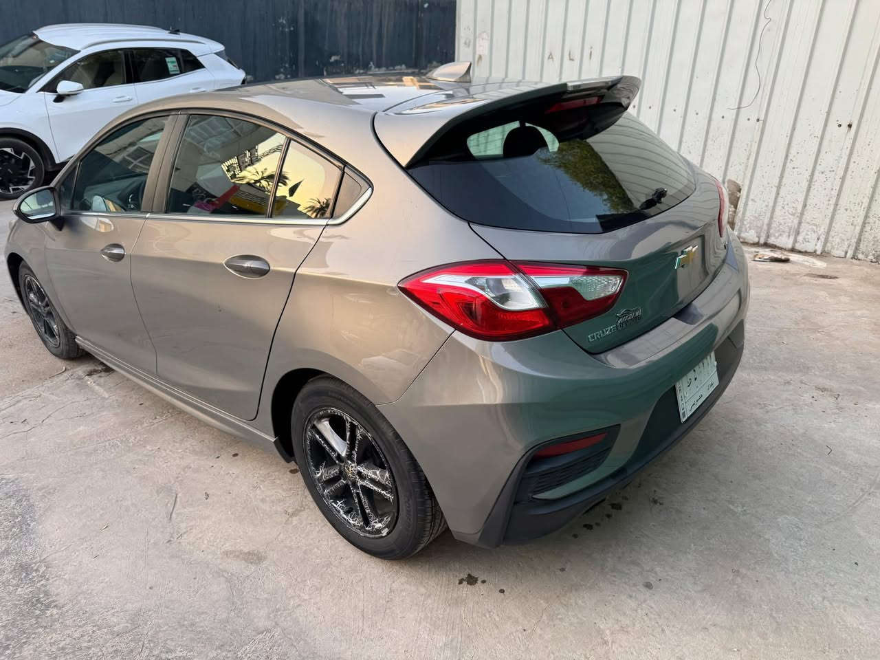 شوفر ليت كروز هيجباك
2017
صمة
فتحة سقف
بيبان دخول ذكي
ماشية 98 كيلو
3 قطع صبغ
بدون شاصي أو لغد كفالة
محرك كير ممفتوحات كفالة
1500 تيربو
السعر 93
***********
مكانها بغداد شارع حيفا
