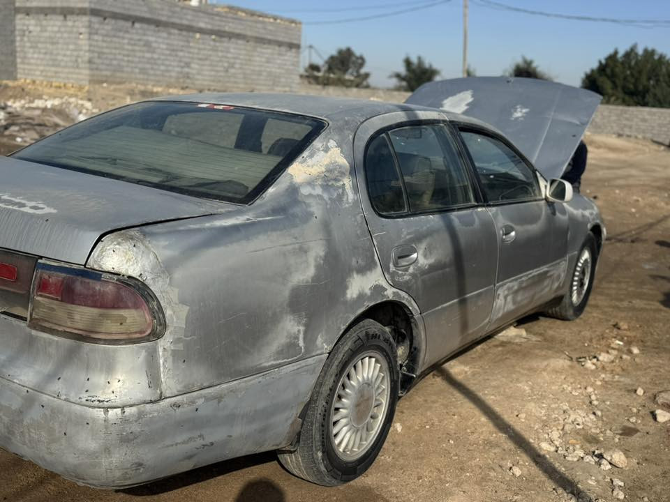 سلام عليكم سياره تيوته ارستو البيع موديل٩٣ رقم بصره *********** الستفار السعر٢٢مستعجل
