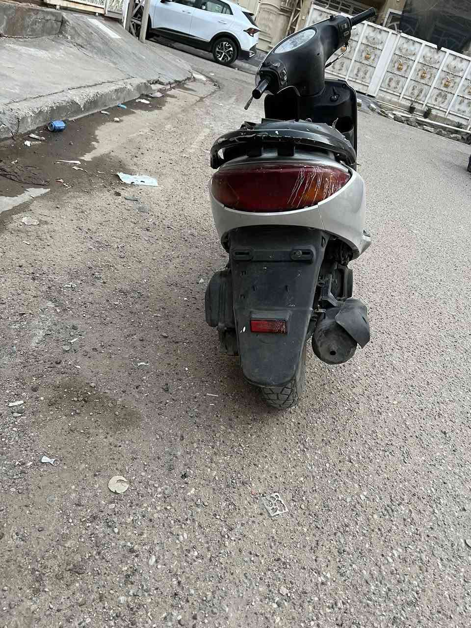 سلام عليكم بريز للبيع فول نظافه كلشي شغال نكره سلف هندر السعر 450 وبيها مجال مكاني بياع رقمي *********** تحياتي للجميع
