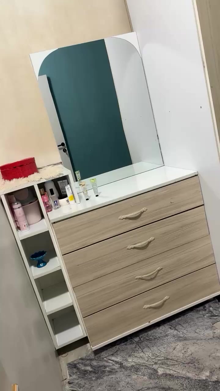 سلاو ئەزیزانم ئەم کانتۆرو میزتوالێتە بۆ فرۆشتن تازەو بێ عەیب نرخی هەردوکی ٢٠٠هەزار و محامەلەیەکی کەم شوین سلیمانی مشتەری مەسج کە


**إذا كنت صاحب هذا الإعلان وتريد حذفه لأي سبب، رجاءا أرسل رسالة إلى الدعم الفني**