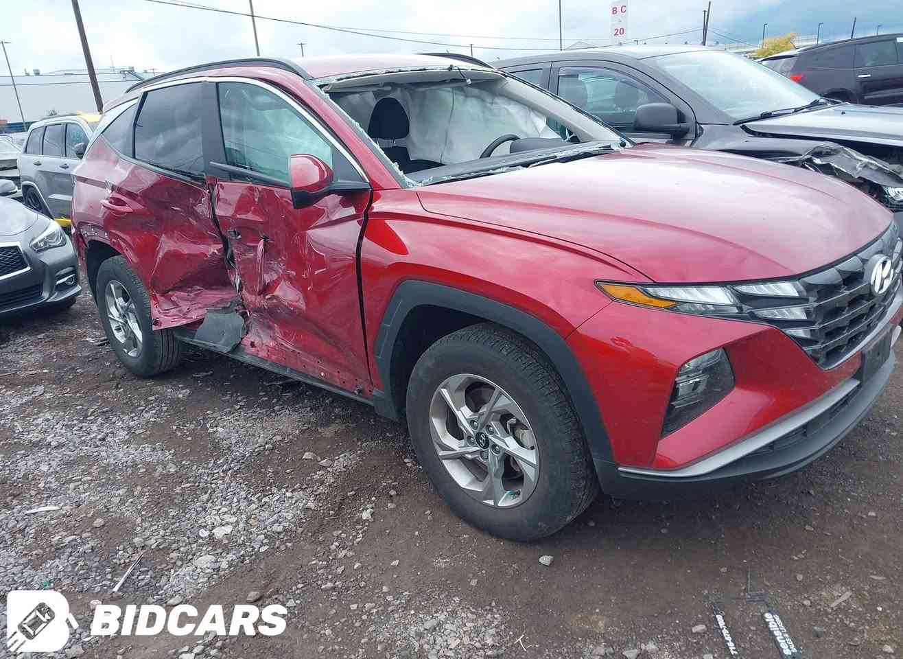 السلام عليكم
 ( للبيع فقط) 
تنباع على حادثه 

توسان موديل 2024 وارد امريكي
الموصفات 

🔹كشنات تدفئه
🔹كشن السائق كهرباء + هاند بريك بصمه
🔹بصمة تشغيل + بصمة ابواب + جنطه كهرباء 
🔹شاشه ايباد كبيره الحجم + تبريد شاشه
🔹محرك 2500 + انظمة متعدده للقياده
🔹 فول رادار 360 درجه
🔹+ نقاط عمياء 

المكان العبيدي

سعرها 135  

***********
