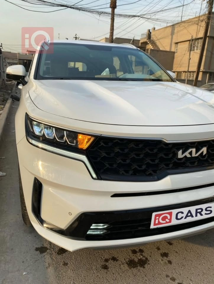 السلام عليكم
كيا سورنتو 2023 خليجية بعدها بضمان الـشركة

محرك 4 سلندر 2500 mpi

ماشية 35.500km

مكفولة كفالة عامة بس بيها بارد على كد إصبعين كما موضح بالصورة 

المواصفات 

7راكب وبصمة وتشغيل عن بعد  وكامرة خلفية وشاشة ابل كاربلي واندرويد اوتو و3 انظمه قيادة ونظام abs وتبريد 3 صفوف ومثبت سرعة ونظام الترحيب وحساسات ضغط الإطارات وتبريد لمس ومناخ منفصل وحساسات امامية خلفية 

العنوان بغداد 

السعر $240

للاستفسار الاتصال ***********
