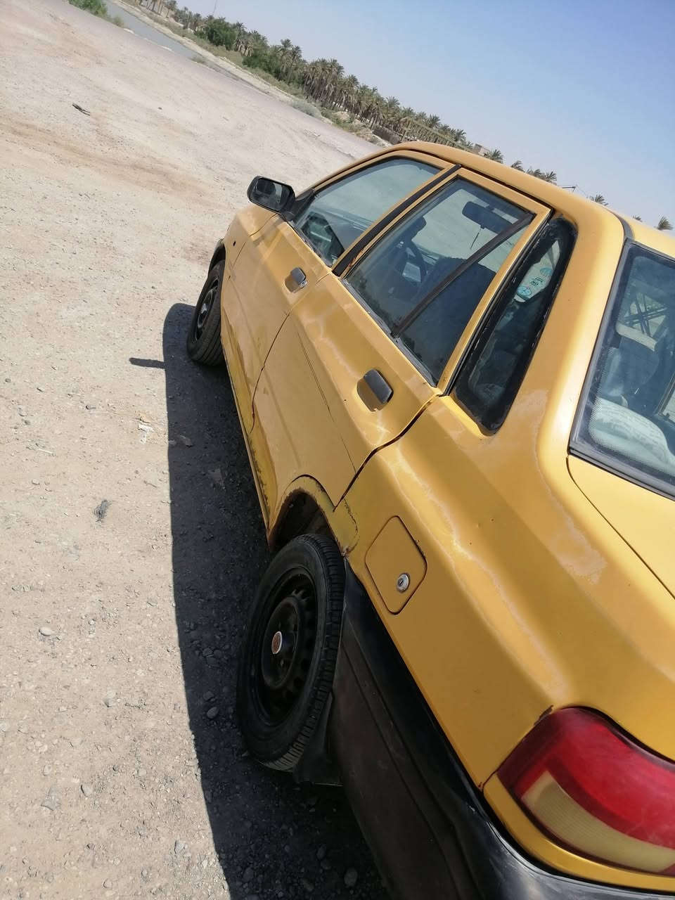 السلام عليكم سايبه للبيع مديل 10 كير ومكينه خير من الله كهربائياته كلها شغاله سياره جاهزه تايرات جدد لايت زنون سنويه ساقطه تبريد عاطل راعيه موجود وعندي وكاله عامه بيه الهيئه عل مشتري
السعر 15
***********
