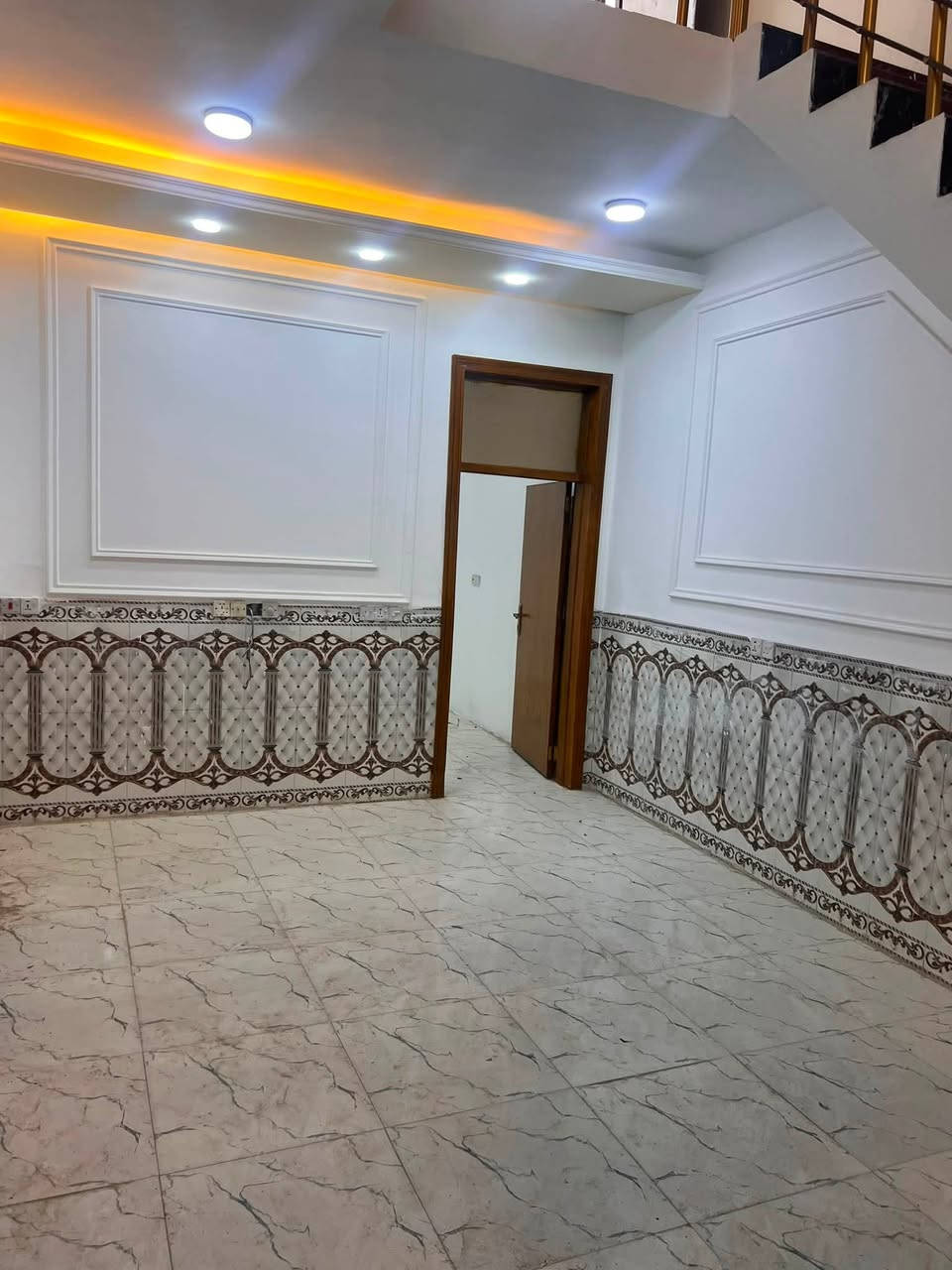 دار للبيع 125 م
الدار جاهز للسكن والبناء درجة أولى وبمواصفات ممتازه 

***********
