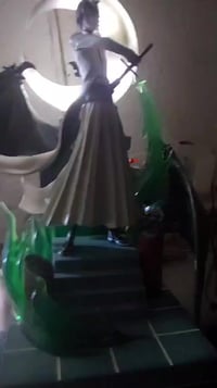 مجسم • كارتون • للبيع