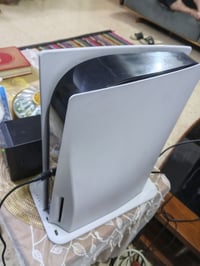 PS5 للبيع نظيف جدا غير مفتوح وياه يو بي اس مجاني رقمي +964 784 050 579...