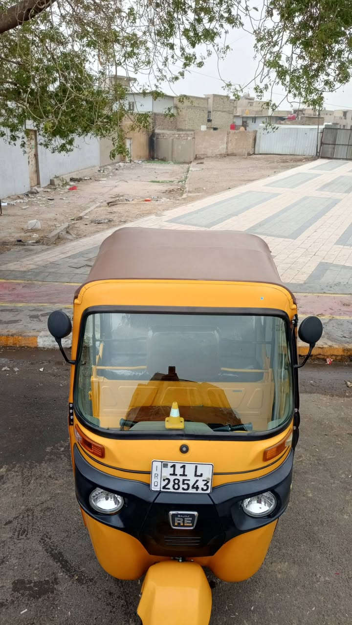 سلام عليكم عندي تكتك للبيع 2022 رقم وسنويه بيها طخا بجاملغ ليسار ومعمرا وصابغها صبغ عام الجماليا لشراي يخابر علا هاذا لرقم ***********
