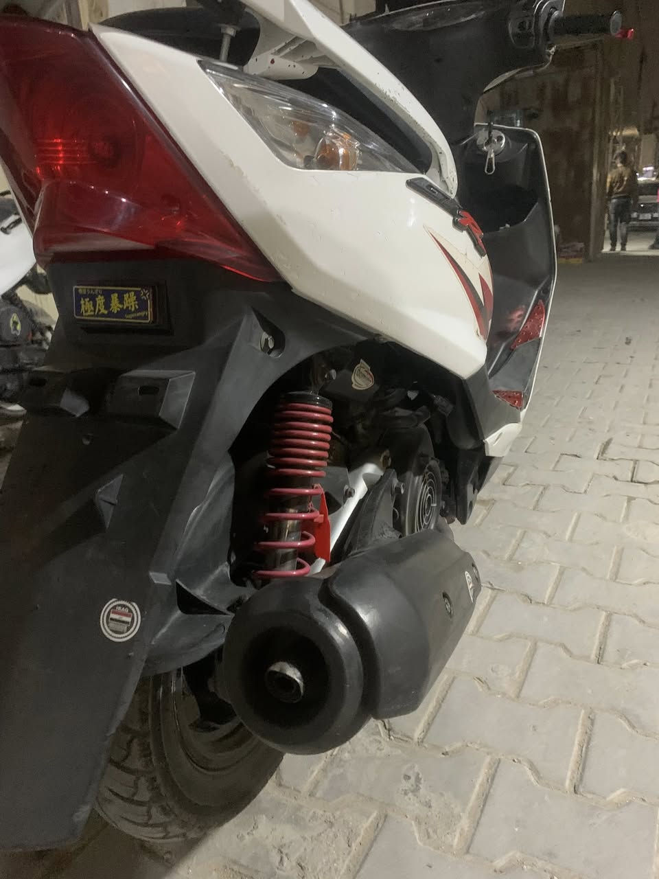 اسلام عليكم دراجه ماكس ثعلب برغي ممفتوح بيها دراجه ناعمه ممفتوحه كهربائياتها كلها شغاله دراجه مثل مانكول مال دكتور مامتعبيها ابد دراجه قويه كلش زينه السعر 850بيها مجال شي قليل مكاني بغداد الوشاش للتواصل رقم ***********
