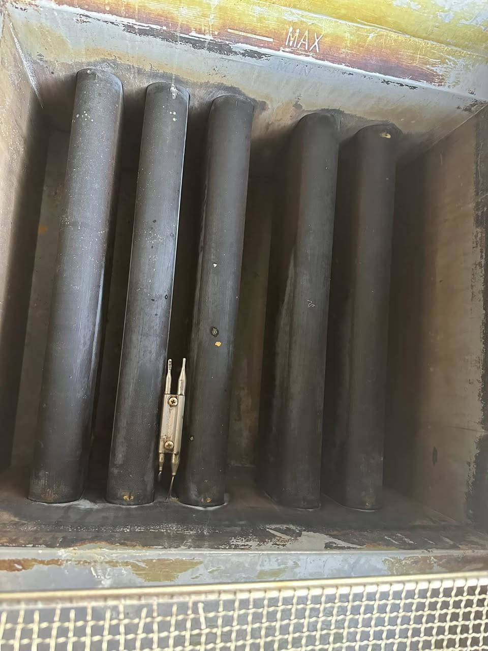 السلام عليكم 
للبيع غلاية تركي 5 مدافع. شغاله
السعر 450 الف 
***********
