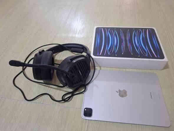 ايباد 11 برو ذاكرا ١٢٨. بطارية ١٠٠.
نمودج m2
اصدار ٢٣..
بي خدش بسيط فوك البصمه...
***********
