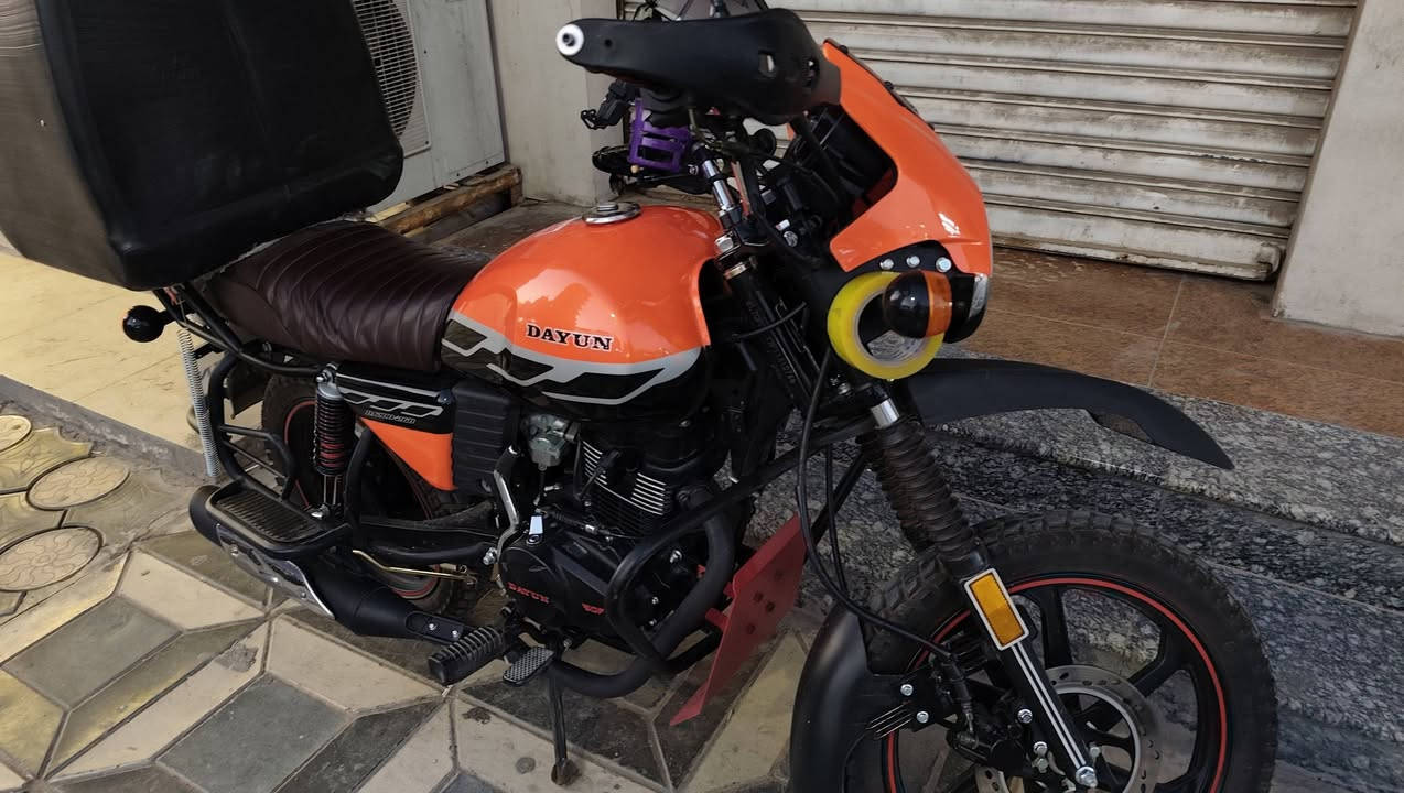 سلام عليكم دايوان جبلي  مديل 23 طالعه ب 25 اشنريتها ب رمضان العام رقم وسنويه رقم بغداد مو اربيل دراجه كفاله من كلشي حتى من زلغ مكاني البصرة الجزائر السعر 2300 وبيها مجال رقمي *********** (ملاحظة الدراجه جبلي انه مبدل المدكر مالها مو كلاسك)
