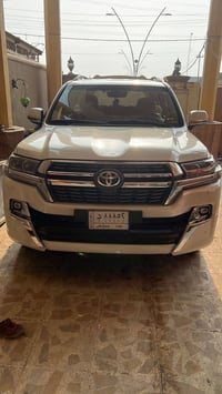 لاندكروز • ٢٠٢٠ • رقم بغداد