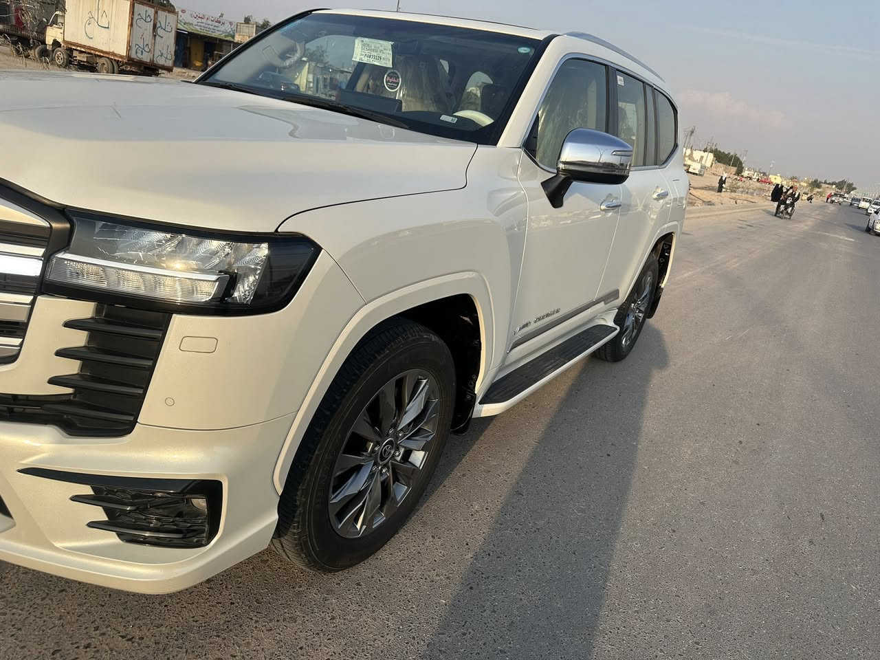 السلام عليكم موديل 23 ساز ليمتد كفالة عامه رقم بغداد بأسمي 
فول مواصفات ومعروفة مواصفات الليمتد ماشيه 44 مغلفه ppf كامل السعر 685  مكانها البصرة 
***********
