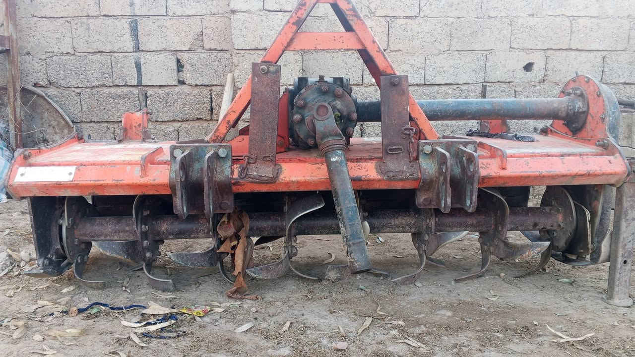 رافوسه البيع نضيفه جازه العمل ديالئ خانقين سعر مليون 800 وبيه مجال 
رقم تصال ***********
