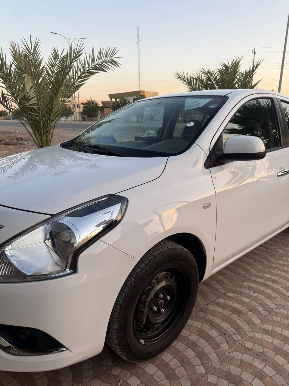 السلام عليكم
للبيع نيسان صني هندي ابو الضمان شركة السور

موديل 11/2025

ماشيه 7000 اخت الزيرو

‎اريل نفكيتر 
‎شاشة لكزز 
مكينه 1500 
داخل بيجي
‎كامرة 
‎يدات نيكل 
‎سبايدر 
‎شباك خليه ابو العلامه الجديده 
‎وباقي الموصفات معروفه

السعر 130 

مكانه صلاح الدين العلم 📍

للاستفسار : ***********
