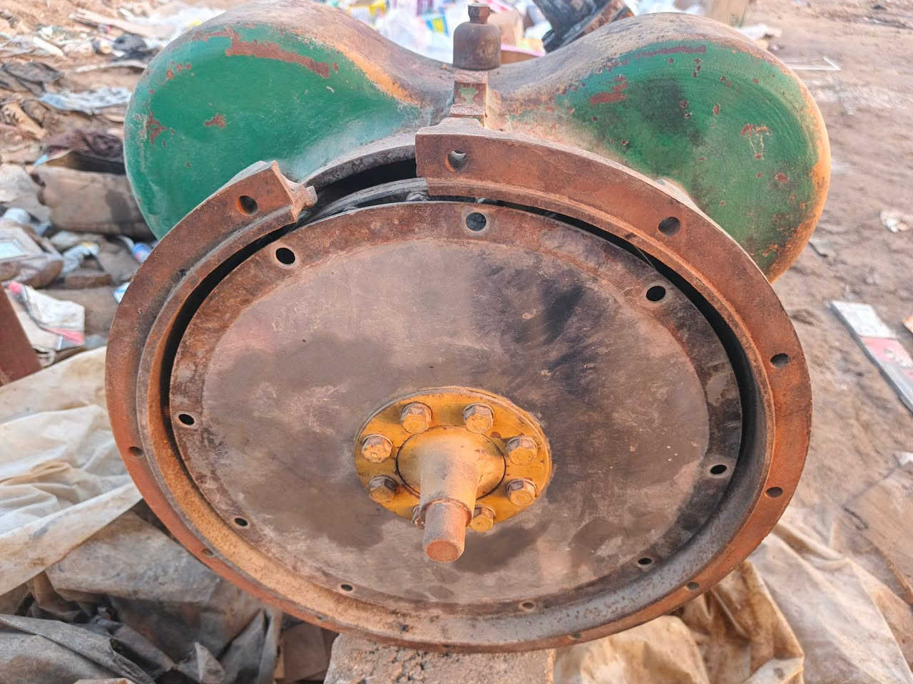 السلام عليكم للبيع گير شفل فوركاوا ٣١٠ حجم ٦٠ مال حاويه
للاستفسار ***********
