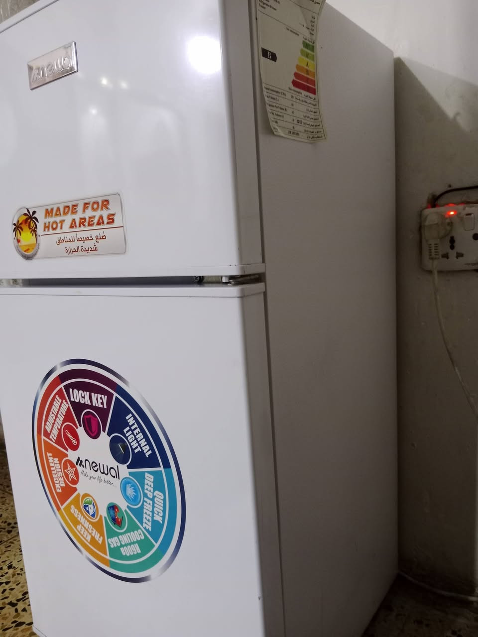 ثلاجة مكتبية وبراد وماطور وسخان 
البراد #فريش حار وبار وثلاجة صغيرة جوه ٦٥ألف
الثلاجة بابين ماركة #نوال نظيفه جداً ٨٠ألف 
نواب الضباط يم مصور الوان ماكو توصيل
ماطور #مي الأصلي  ٣٠ الف 
سخان #اكبر حجم ٥٠ ألف 
الخاص للجادين فقط


**إذا كنت صاحب هذا الإعلان وتريد حذفه لأي سبب، رجاءا أرسل رسالة إلى الدعم الفني**