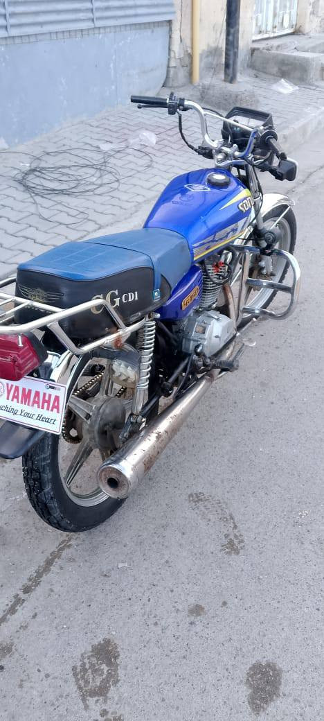 سيفان موديل 23 
مكينة نظيفة ناعمه مخمته 23
كهربائيات كلها شغاله نكره 
بغداد الحسينيه ***********
375
