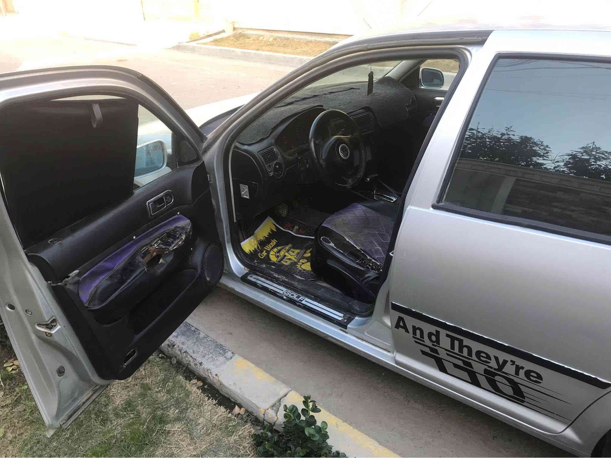 سيارا صدرين جديد باتري جديد مكينه مكفولات بس الجبنه البين الكير ولمحرك طاكه سيارا سرعتها 260وحش مال شارع يرادلها ادامه نوزلات ايرفلو وسخ ادخن اسود قطره صبغ مابيها مكفوله من الصبغ الدعمه الضربه خياس كفاله عامه مكينه ناعمه لا صوت ولا شي تخم تاير جديد ويل بك اصلي بلاد كهربايات كامله السعر 55قفل مابيها مجال السيارا بلسوك اب ٨٠ /٧٥ صاحبها بلرميثه ابصف السماوه ويريد بس ايحول مكان السيارا بغداد السيديه خابرني وبيك خير ودلل ***********//***********//التميمي بغداد
