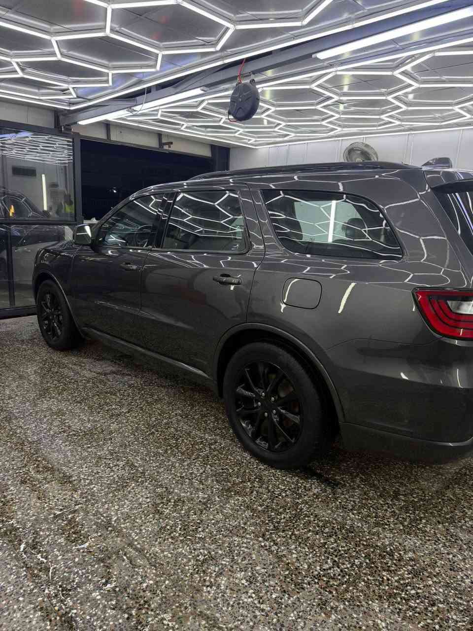 للبيع فقط دورنكو موديل ٢٠١٧ وارد امريكي ماشية ٩٠ الف ميل صبغ بنيد فقط ايرباك سستم 
مواصفات سلايد كشنات سياحي حساسات وتدفئة كشنات مكان السيارة بغداد كريعات السعر ٢٢٢٥٠ دولار للأستفسار ***********
