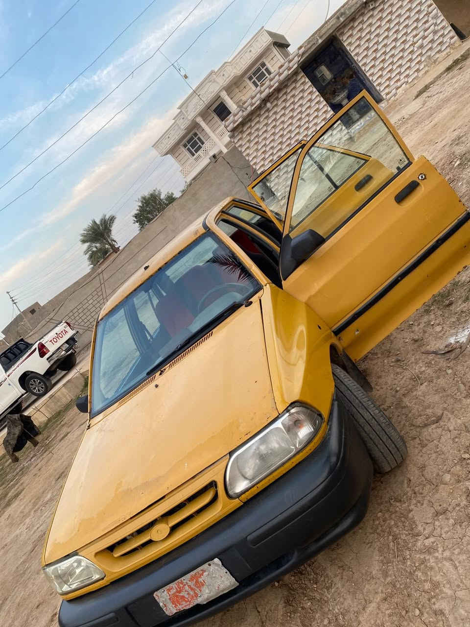 سيارة سايبا موديل 2011 رقمها بغداد صدامي شرط التحويل كير ومكينه بالصندوك محور محركها مال سيفيا 1600 تبريد شغال صدر ورا وكدام جديد بيها خياسات بالجنطة السعر 15 ورقه وبيها مجال متواجد ع ماسنجر فقط مكاني صلاح الدين


**إذا كنت صاحب هذا الإعلان وتريد حذفه لأي سبب، رجاءا أرسل رسالة إلى الدعم الفني**