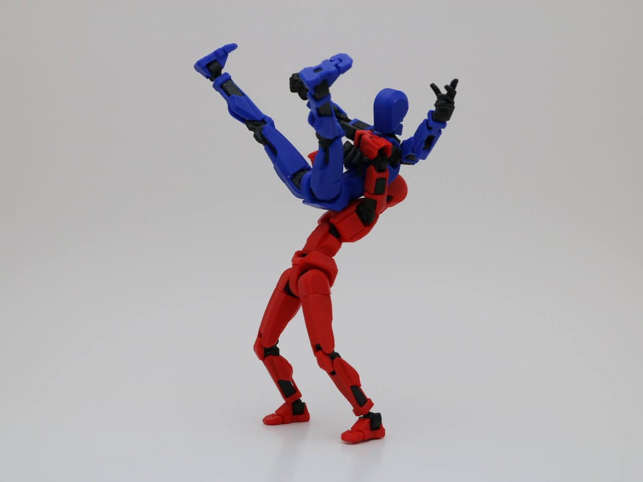 لجماعة الـ Action Figures بالكروب
توفرت  T13 مطبوعة 3D 
مفصلية حركه كاملة 
كل الألوان متوفرة وجاهزة للتنفيذ حسب طلبك.
📐 متاح إضافة ستاند تثبيت احترافي وية الطلب حتى تعرضه بشكل مرتب.
الكوالتي عالي لان اطبعها بمادة بلاستك petg قوية
حجم 13 سانتيم ب 6 الف 
قطعتين 13 سانتيم  ب 10 الف 

حجم 25 سانتيم ب 11 الف 

سعر الستاند الفين 
موجود توصيل لكل المحافظات 

مع العلم هذا سعر الشكل العادي بقية الاشكال بمنشور ثاني


**إذا كنت صاحب هذا الإعلان وتريد حذفه لأي سبب، رجاءا أرسل رسالة إلى الدعم الفني**