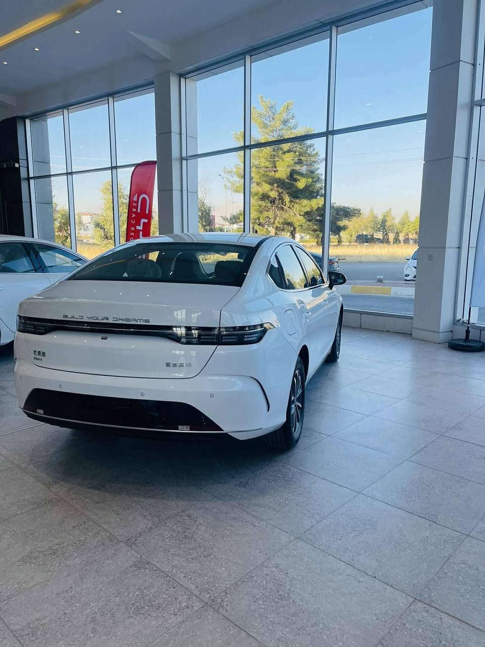 BYD destroy 2025
***********
مۆديل 2025
سفر كيلومتر تةنها كاتي شكاوة
بوياغ تةتك 
ناو كريمي و ويل كروم 
سعر :126$
مكان اربيل
موبايل واتس 
***********
