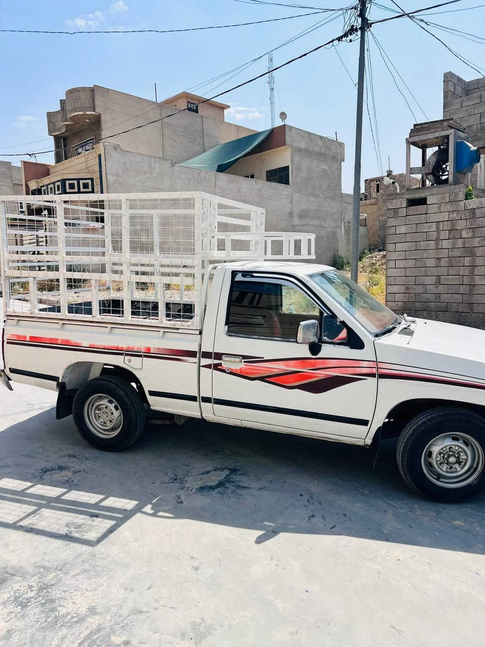 بيكم نيسان نضيف حييل
موديل 96
رقم جديد 
محرك شرط 
كير شرط 
شاصي شرط
السياره كدامك 
 محجل فصاال بيدي فصلتو عليها 
السعر 53 وبيها مجال  
  السياره موجوده بل موصل الايمن


**إذا كنت صاحب هذا الإعلان وتريد حذفه لأي سبب، رجاءا أرسل رسالة إلى الدعم الفني**