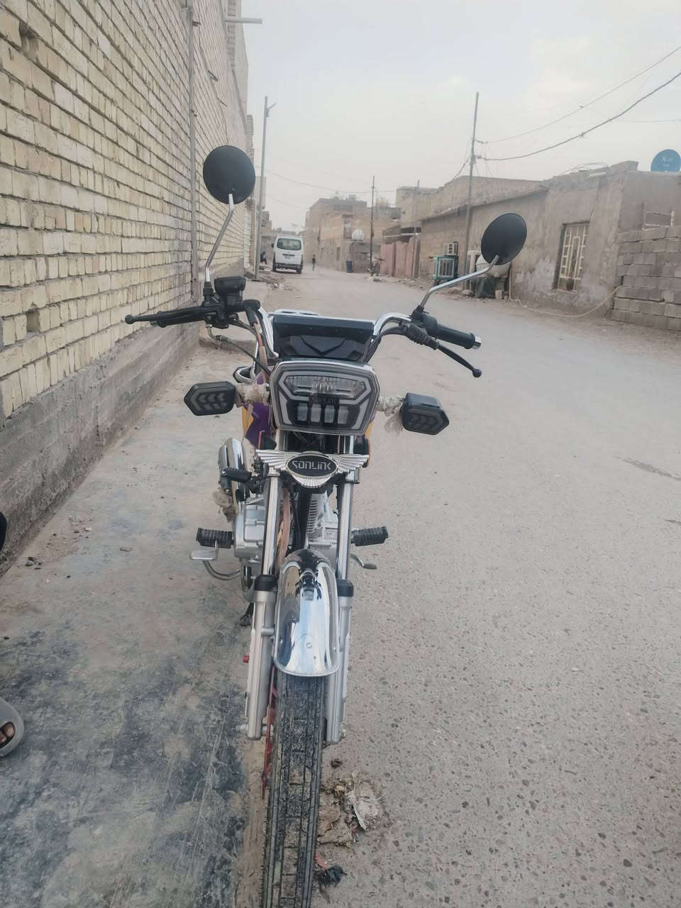 سلام عليكم دراجه يراني موديل 2025 5كير شكل 4كير الدراجه نضيفه سعر 750 ***********
