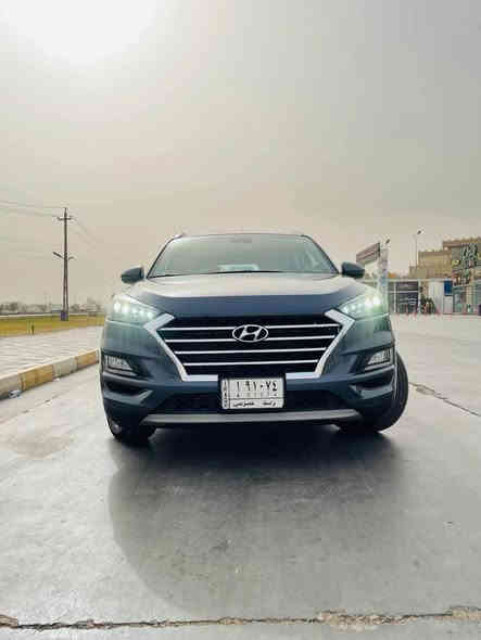 السلام عليكم 
توسان ٢٠٢١
فول مواصفات عدا البنوراما 
تدفئة  كشنات
خمس عدسات
كامرا ٣٦٠ دوراة خمس كامرات hd
تدفئة ستيرن 
ماشية 63 الفزحقيقي
بصمة 
ويل كروم 
كشنات جلد
كشن كهربائي
جنطة كهرباء 
محرك ٢٤٠٠ مكفول من فتح وتبخير وتنقيص
تحكم فول 
تحديد مسار
رادارات فول
سايد بريك بصمه 
ثلاث انضمه قياده
نضام صوت انفنتي 
لايت LED بلادي مع لد 
السياره كلها على وضع شركه 
واسط كوت ب اسمي

السعر 190 وبيها مجال 
حادث قبق جنطه والجاملغ الخلفي الايسر  مصبوغ بدون ايرباك +بجم كبس شركه 
للاستفسار ***********
