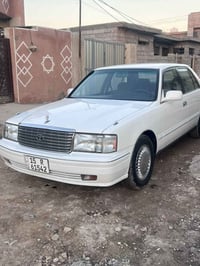 ‏سلام عليكم للبيع تويوتا كراون أيسربلادي موديل 98 رقم انبار باسمي سنوي...