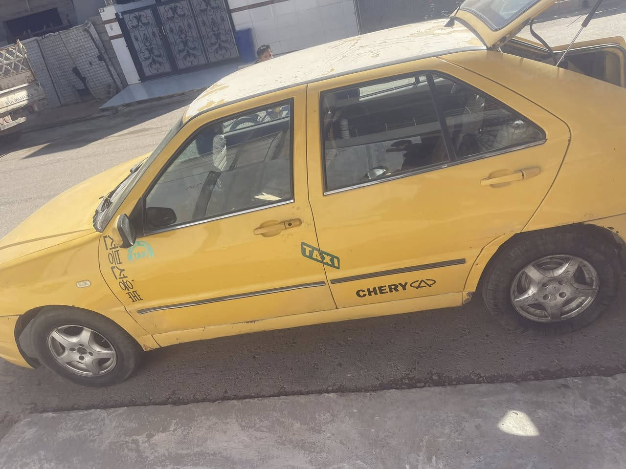 سلام عليكم شيري كوين موديل 2011
سياره جهازه قبل يومين عمرت محركه صدر خلفي جديد صدر مامي نص عمر مراوس فقط  ملاحضه صاحبه ما ندله بس كفلك من سرقه عشاير من كلشي سنويه عضم عاج  
***********
