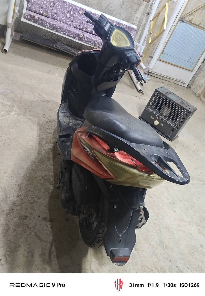 السلام عليكم دراجه سكنس GTR نضيفه محرك ناعم شغاله سلف هندر شلعه معدل كهربياته كله شغاله السعر 260 بيه مجال بصيط مكاني بابل شارع 60 رقمي ***********
