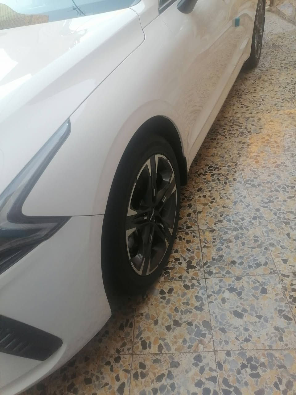 السلام عليكم كي فايف 2023 خليجي مكينه 2000 بصمه باب حساسات تبريد لمس ماشيه 39الف مكفوله كفاله عامه مكان السياره ناصريه مركز رقمي*********** السعر 222وبيها مجال للشراي
