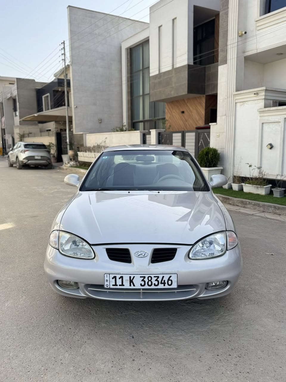 سلام عليكم/***********
النترا 2000 رقم بغداد الجديد هسه سنوية جديدة 
سيارة جاهزه من كلشي اي نقص ما بية مكينتة 2000 دوش 
كير اوتماتيك كير مكينة جدد صدر امامي خلفي جديد تخم تاير جديد 
مكان السيارة بغداد الدورة/السعر 55 بية مجال 
***********
