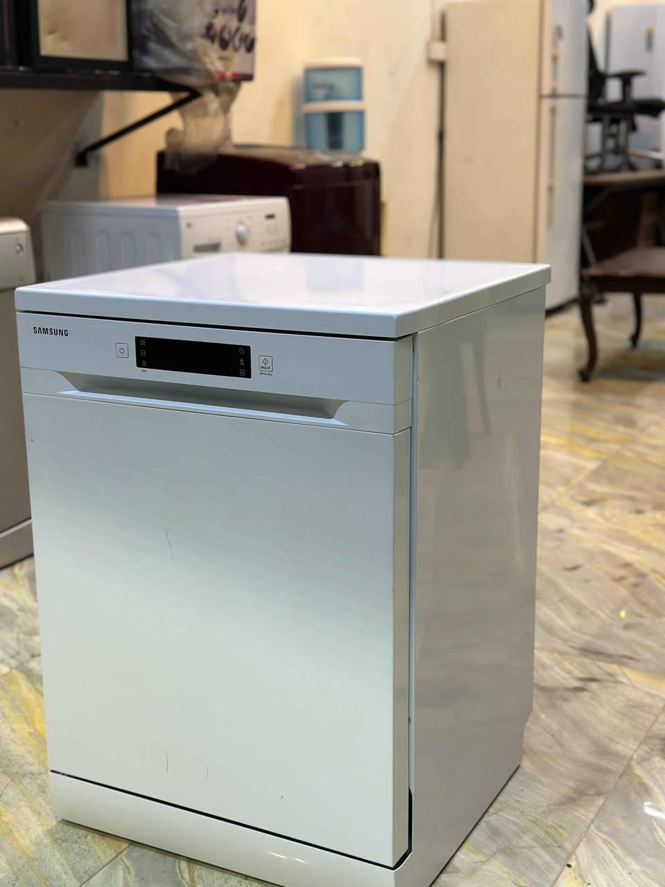 غسالة صحون ماركة سامسونك حديثة جدا نظيفة جدا 🌹🌹🌹
السعر 300الف 🔥🔥🔥
موصل الجانب الايسر /حي المثنى 
🌿🌿🌿🌿🌿
الشارع المقابل لمنتزه المثنى
✅شارع عمارة النخيل 
✅وماكس جيم 
✅وازياء النمور 

داخل الفرع بالنزول قرب كراج  غسل السيارات   

(منزلي) لبيع الاثاث المستعمل 
متواجدون من الساعة ال 1ظهرا الى 8مساءا https://maps.app.goo.gl/BFTrpaanCHgXHP4H6?g_st=afm موصل, نينوى


**إذا كنت صاحب هذا الإعلان وتريد حذفه لأي سبب، رجاءا أرسل رسالة إلى الدعم الفني**