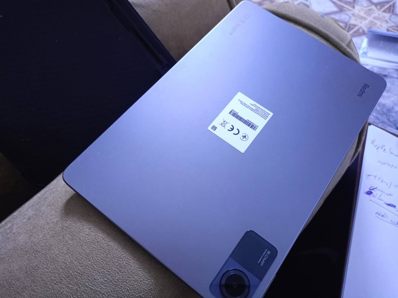 تاب ريدمي (ريدمي باد SE)
معالج سناب داركون 
ذاكرة 256 رام 8 بيه بيه زيادة 4 و 6 و 8 يعني تكدر تسويه رام 16  
شاشة قوتها 400 شمعة 
4 سماعات 
 مواصفاته الباقية خاص  للعلم انو جهاز يدعم شحن السريع و بطاريته 8000
للتواصل تلي h0770a 
او واتساب ‏ ‏‪***********‬‏
