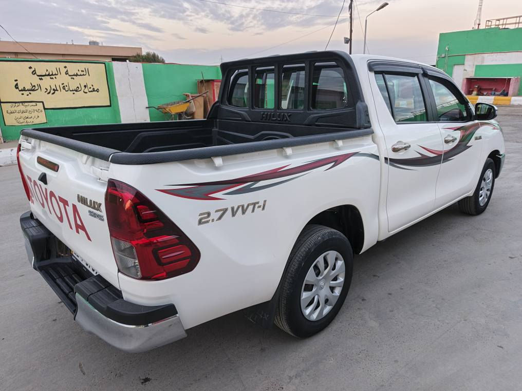 هيلوكس كويتي 2023 اوتماتيك مكفوله كفالة عامه رقم بغداد ماشيه ٥٠ ألف جديدة جداً السعر ٢٦٥ وبيها مجال مكان الدجيل للاتصال ***********
***********
