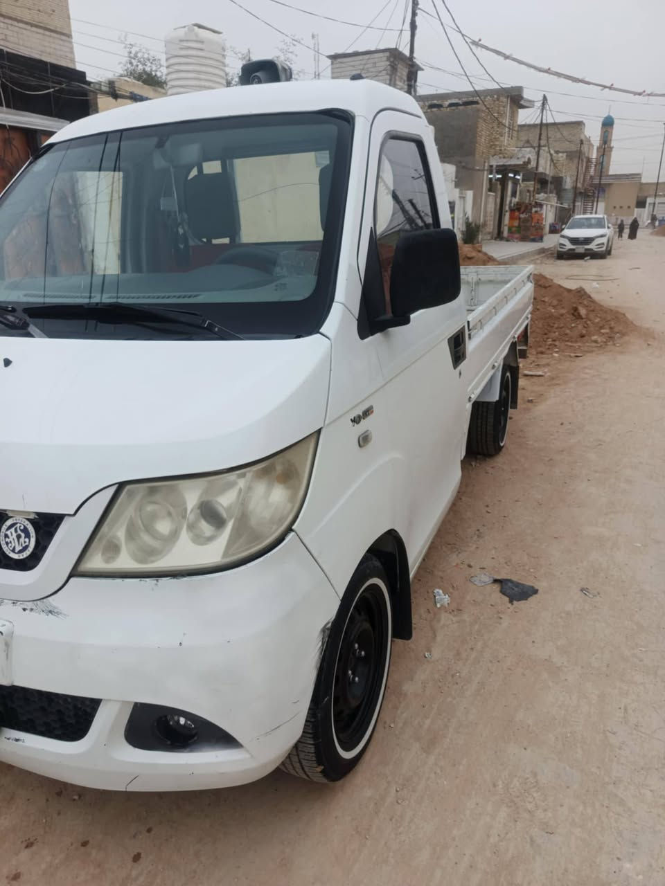 سلام عليكم 
كيه شيري واحد طن سياره جديده مكينه كير حداديه تبريد ثلج  شوفت عينك راعيه يريد مداور مكاني نجف السعر ٤٠ اني مكلف بل نشر خابر عل رقم ***********
